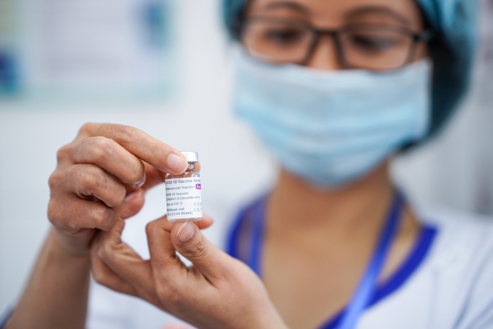 Cập nhật tin tức: TP.HCM dự kiến tiêm hơn 800.000 liều vaccine Covid-19 trong một tuần